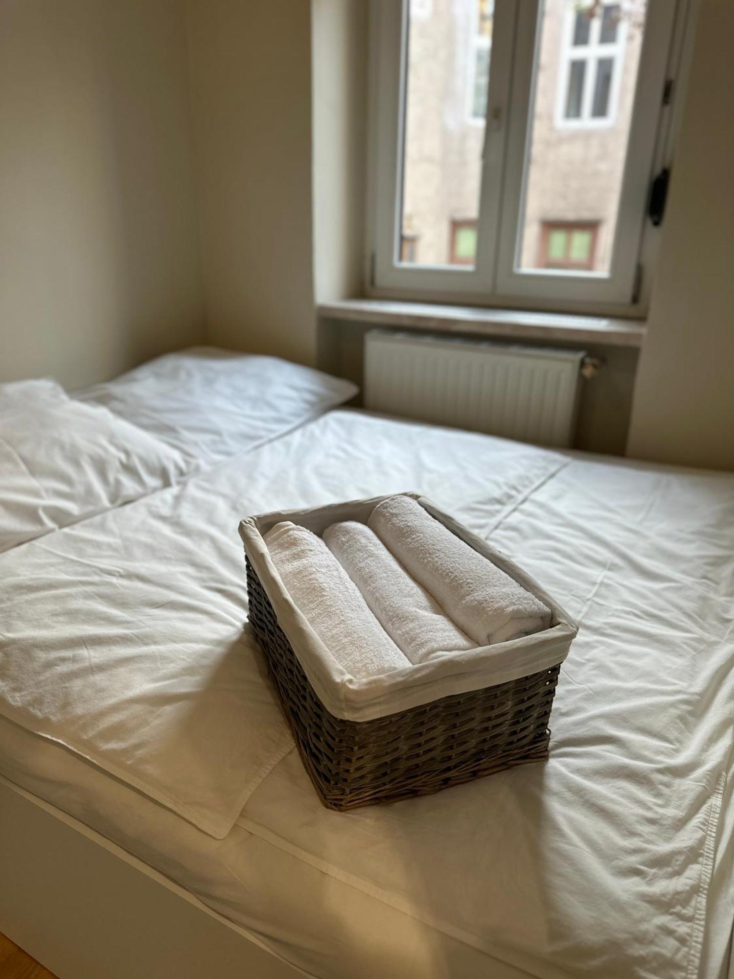 Charmante Zentral Gelegene Wohnung Wina Bagian luar foto